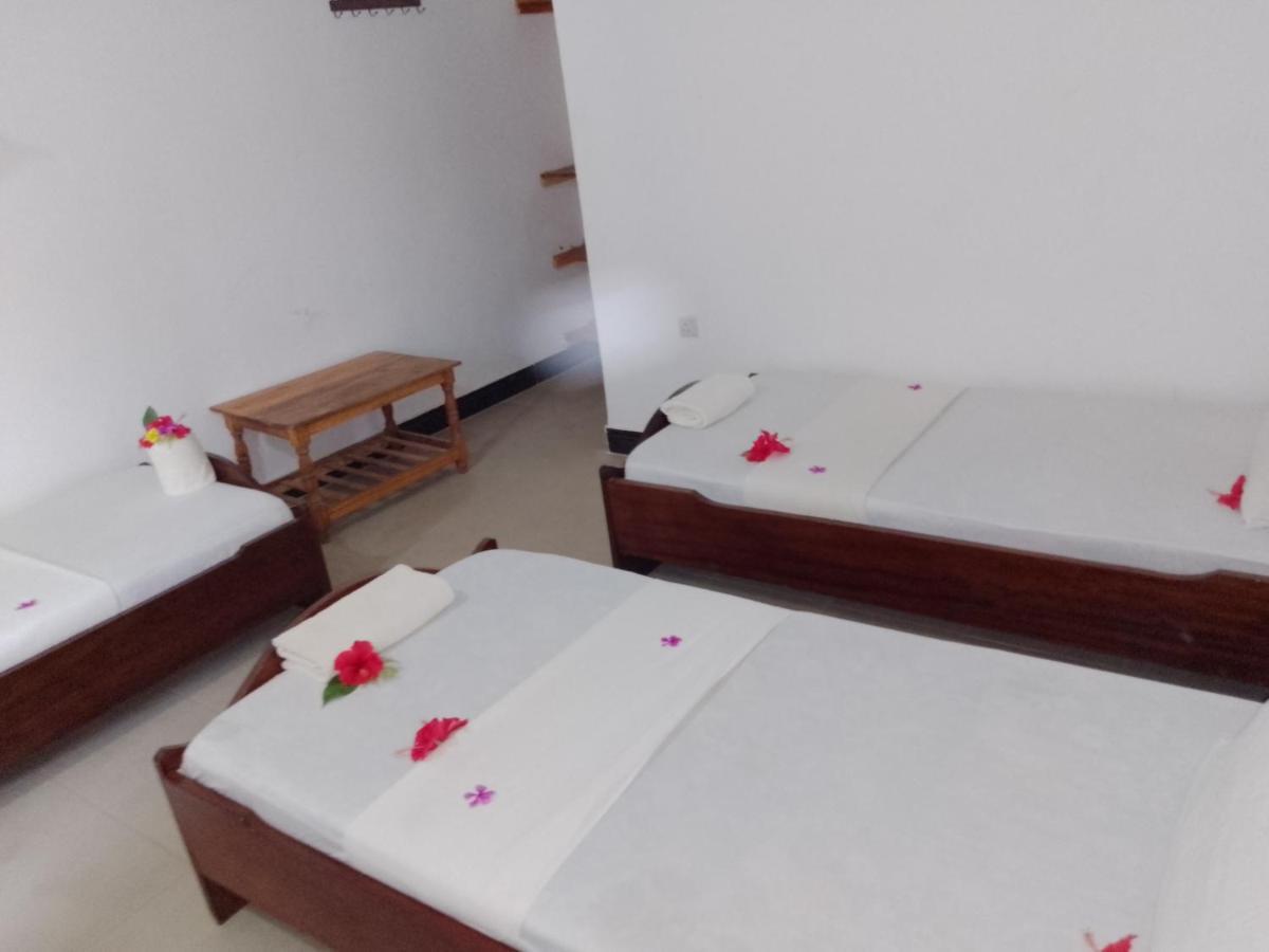 H & H Bungalows Nungwi Exterior photo